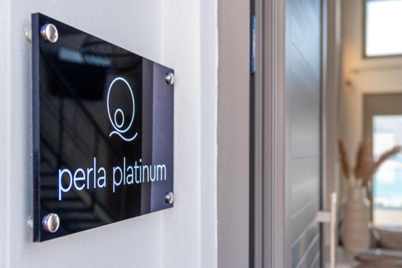 La Perla Suites Agioi Apostoloi  Exterior foto