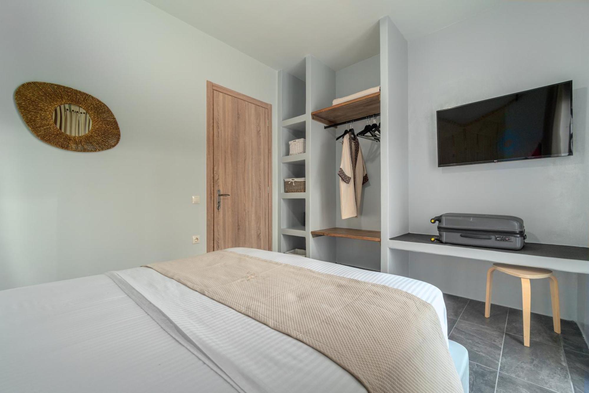 La Perla Suites Agioi Apostoloi  Exterior foto